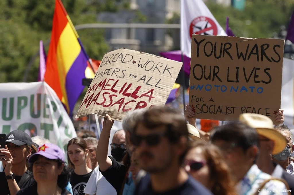Grote betoging in Madrid tegen NAVO-top