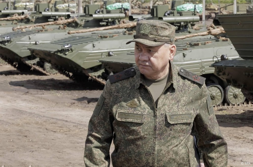 Russische defensieminister Sjojgoe bezoekt troepen in Oekraïne