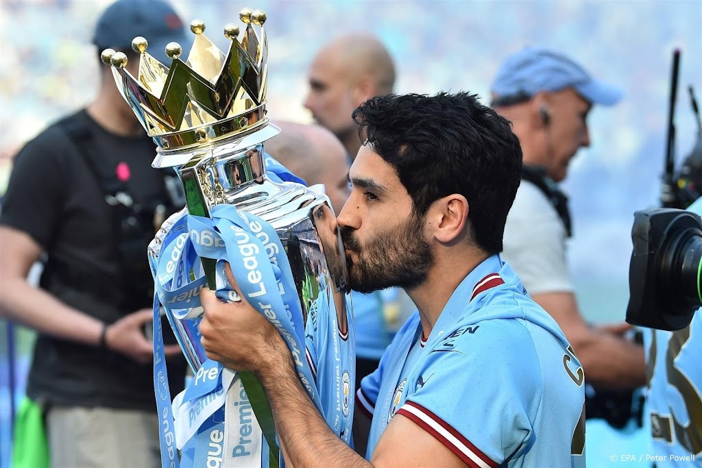 FC Barcelona legt middenvelder Gündogan voor twee jaar vast 