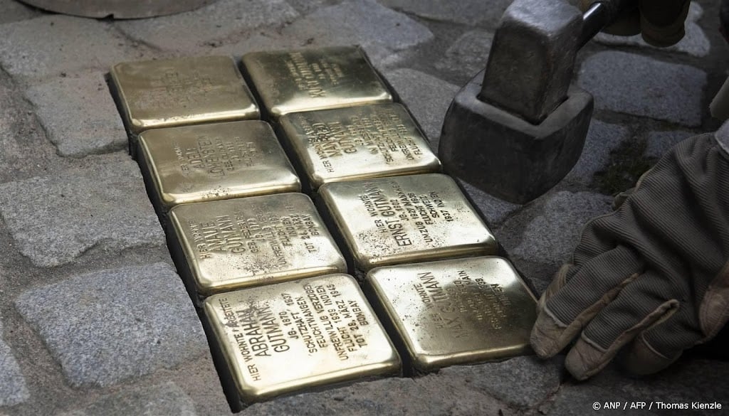 Verhalen van 15.500 Stolpersteine verzameld in een app
