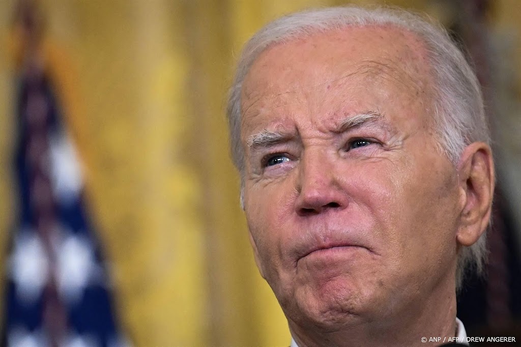 Biden geeft voor homoseksualiteit veroordeelde militairen gratie