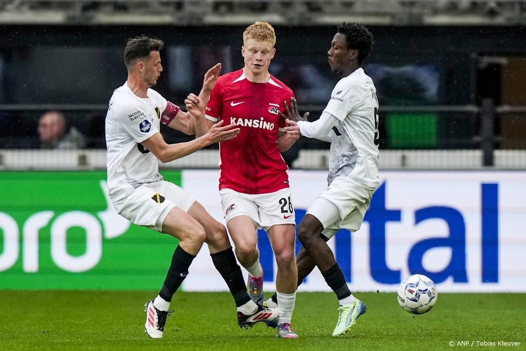 Smit beste speler en topscorer van EK onder 19 