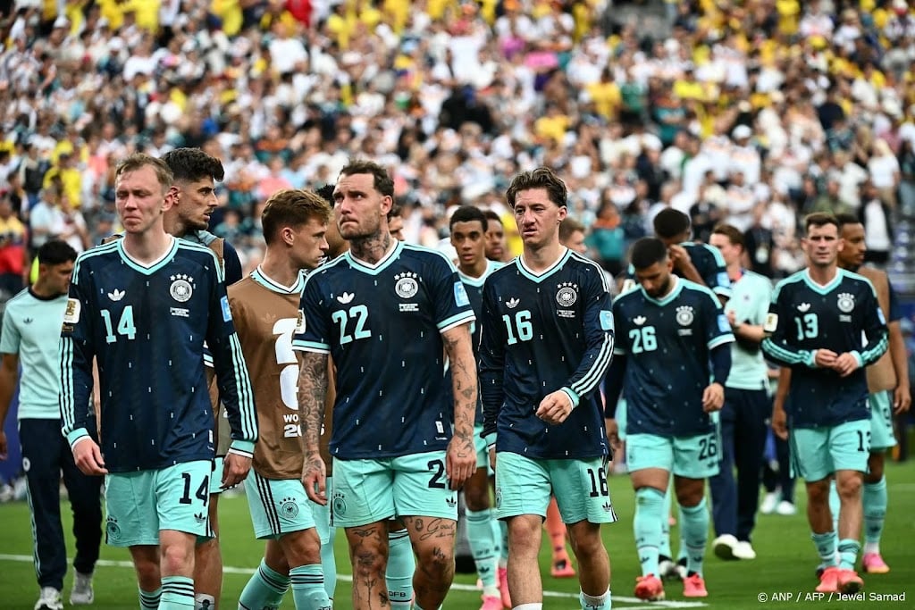 Duitsland verliest van Ecuador, is wel winnaar van groep E