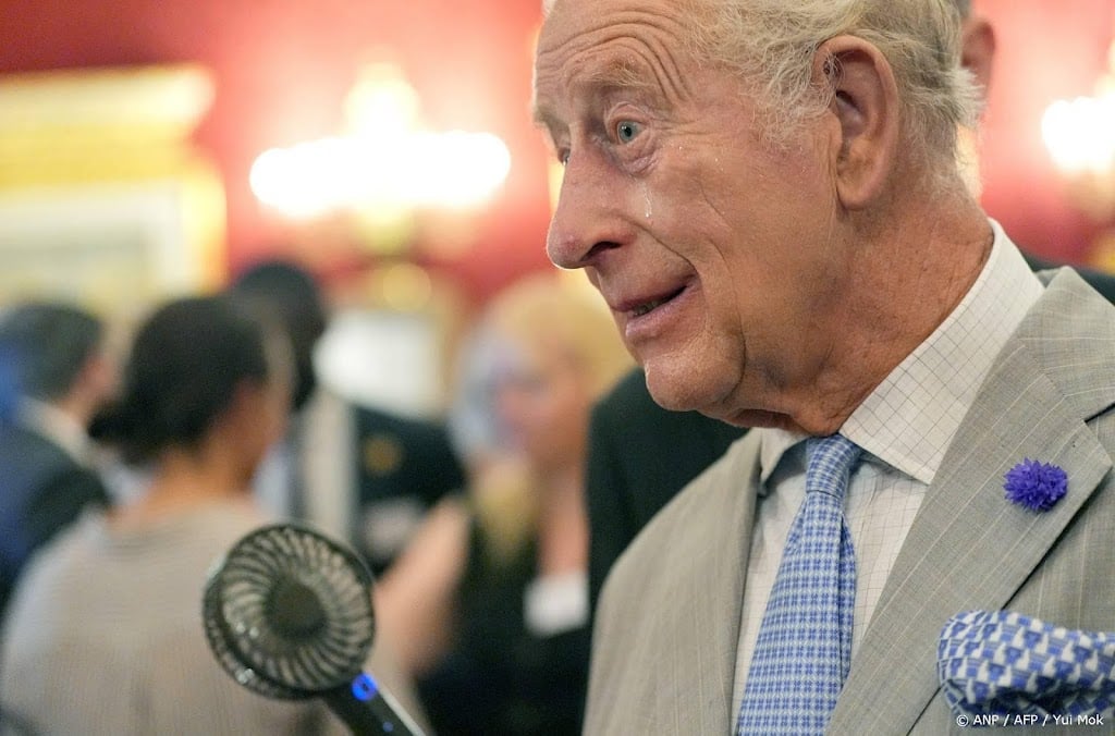 Koning Charles maakt belastingaangifte en woonplannen bekend