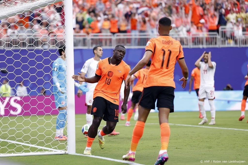 Brobbey maakt derde doelpunt en is topscorer van Oranje op WK