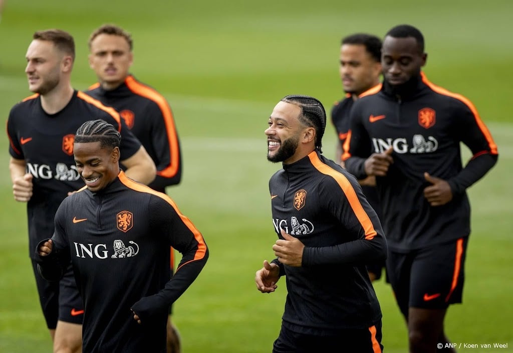 Oranje werkt met complete groep toe naar duel met Marokko