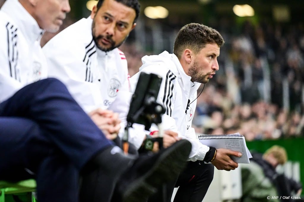 Ajax neemt afscheid van Jong Ajax-trainer Nuijten