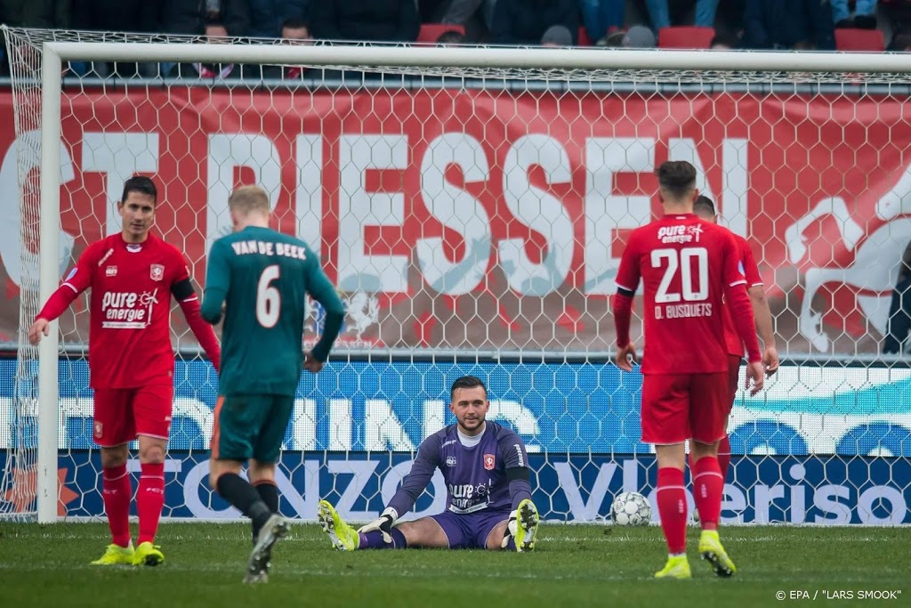 FC Twente doet aangifte wegens diefstal en vernieling spandoeken