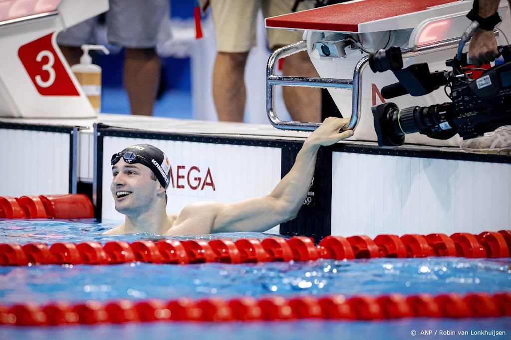 Kamminga volgt Van den Hoogenband op met olympische zwemmedaille