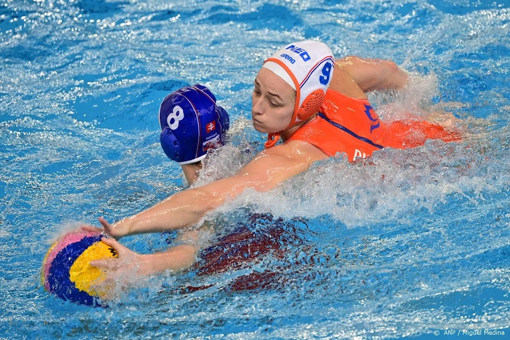 Waterpolosters beginnen Olympische Spelen met nederlaag