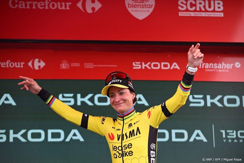 Wielrenster Vos eerste leidster Tour de France Femmes