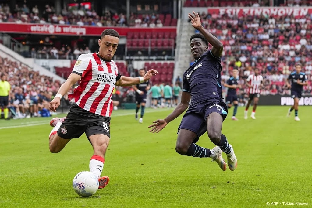 PSV verslaat Athletic Club uit Bilbao in oefenduel  