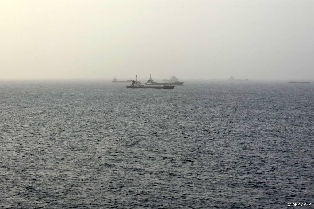 Iraanse media: olietanker ontploft in Straat van Hormuz
