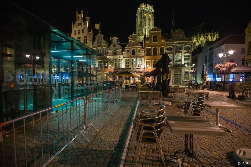 Antwerpen versoepelt coronamaatregelen en schaft nachtklok af