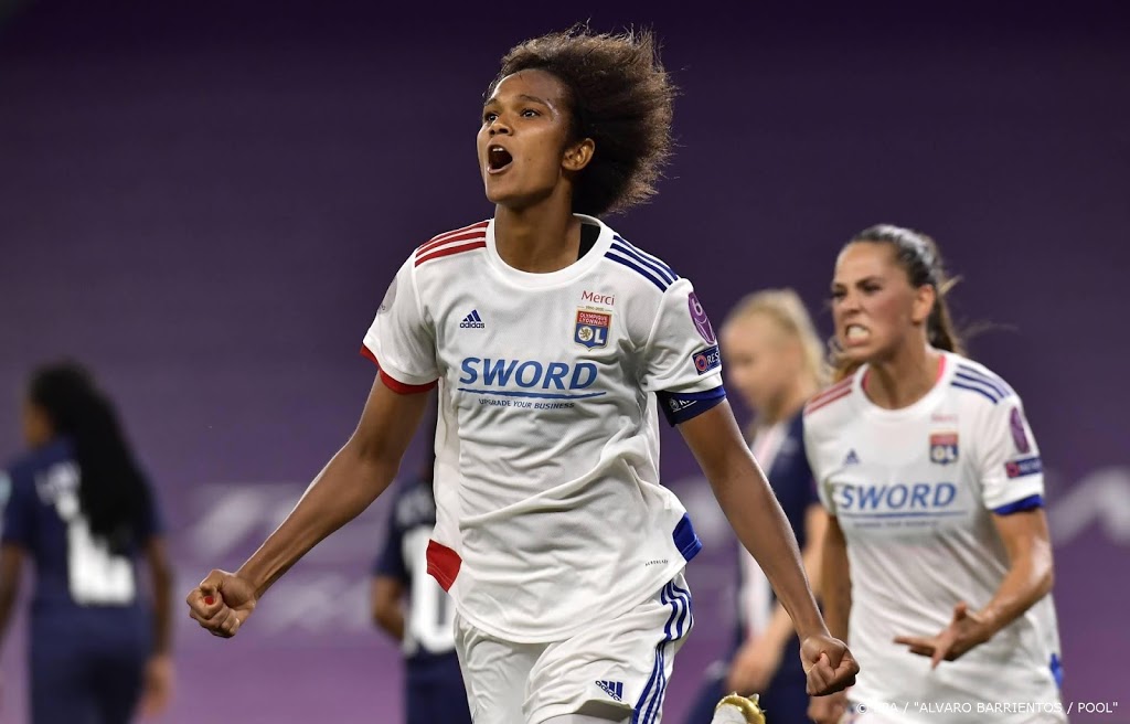 Voetbalster Van de Sanden met Lyon naar finale Champions League