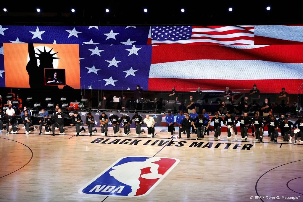 Basketballers Bucks boycotten duel uit protest na politiegeweld
