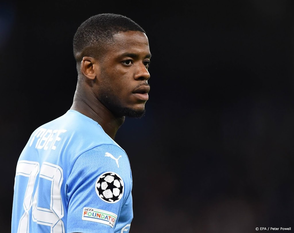 FC Den Bosch huurt Mbete van Manchester City