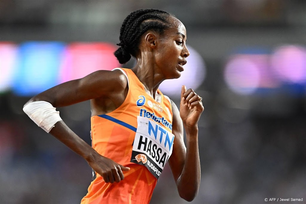Hassan sluit haar missie op WK af met zilver op 5000 meter