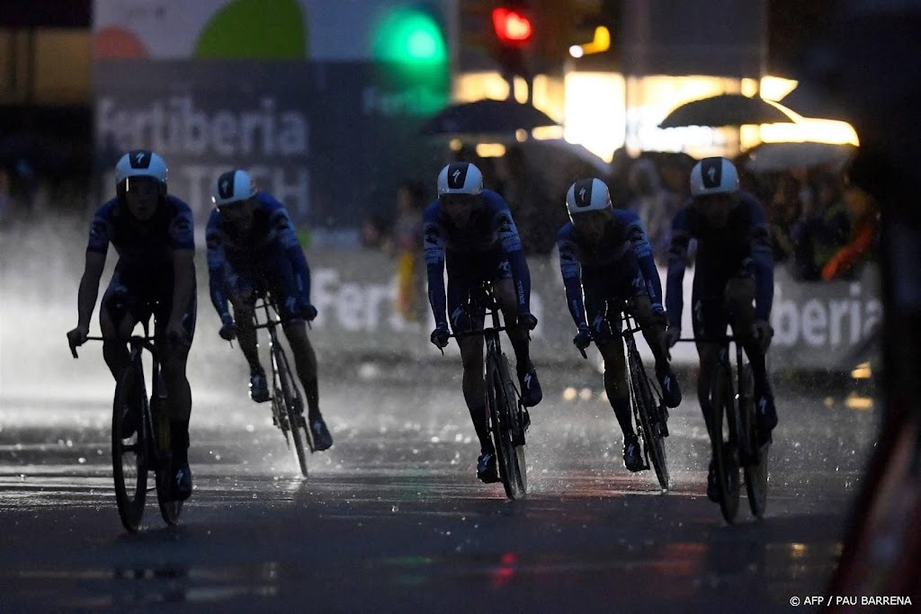 Evenepoel boos na 'supergevaarlijke' ploegentijdrit Vuelta