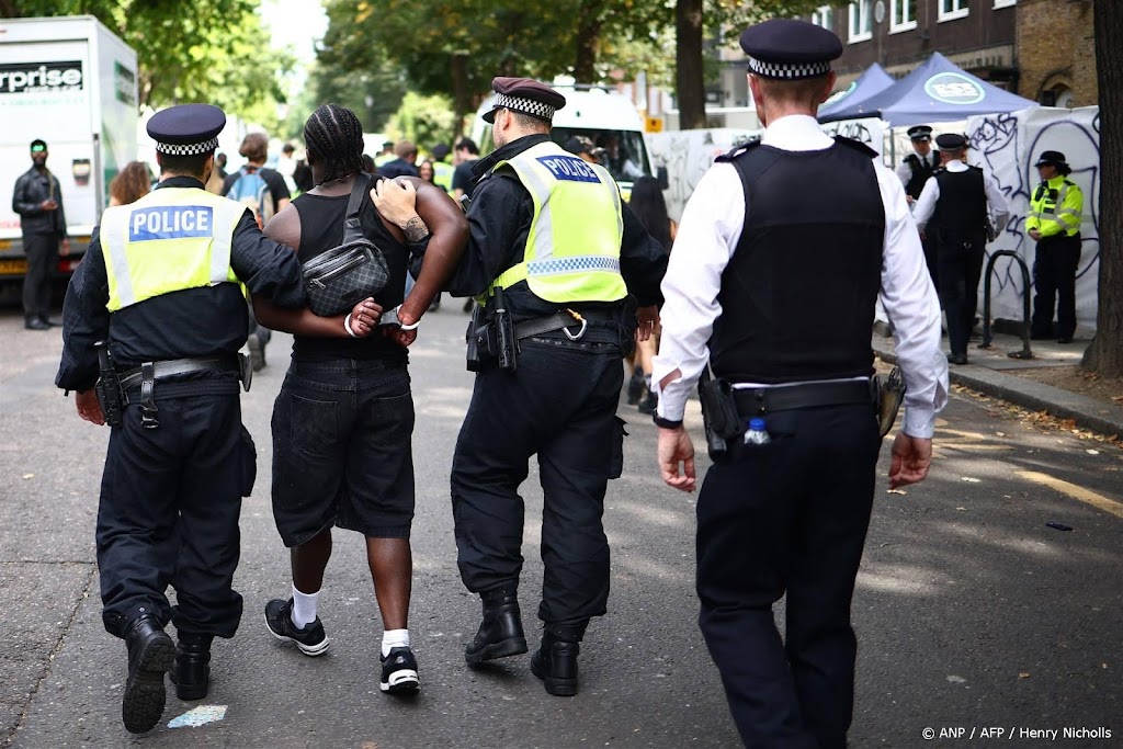 Honderden arrestaties tijdens Notting Hill Carnival in Londen