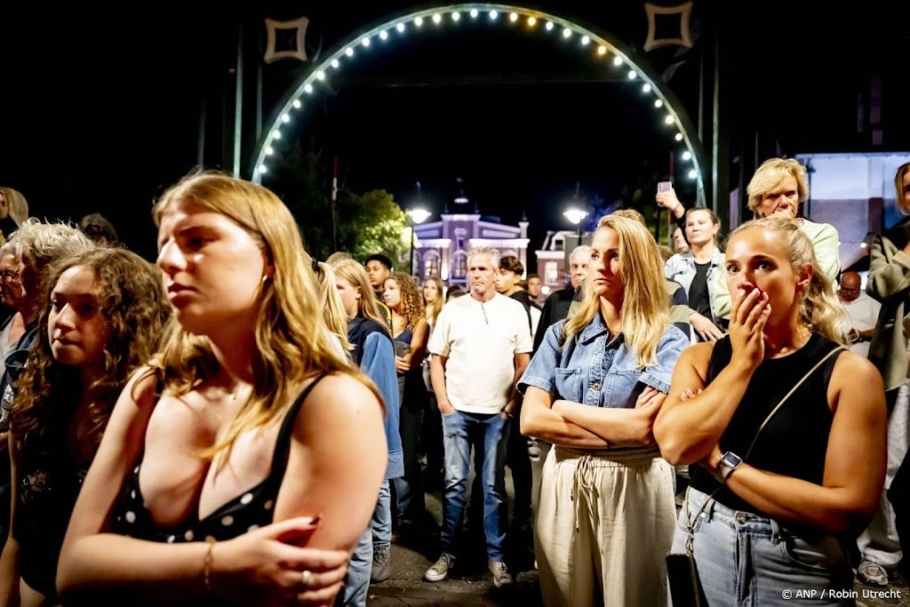 Minuut stilte voor omgekomen Lisa bij feestweek in Abcoude