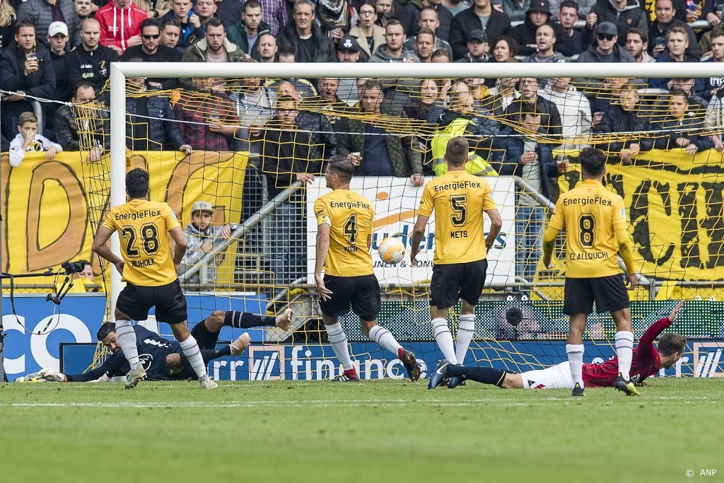 NAC Breda boekt tegen Jong PSV vijfde achtereenvolgende zege