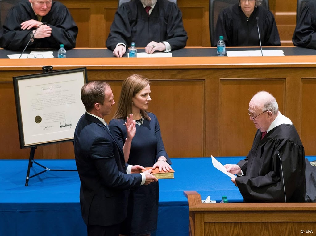 Tump nomineert Amy Coney Barrett als Lid Hoogerechtshof