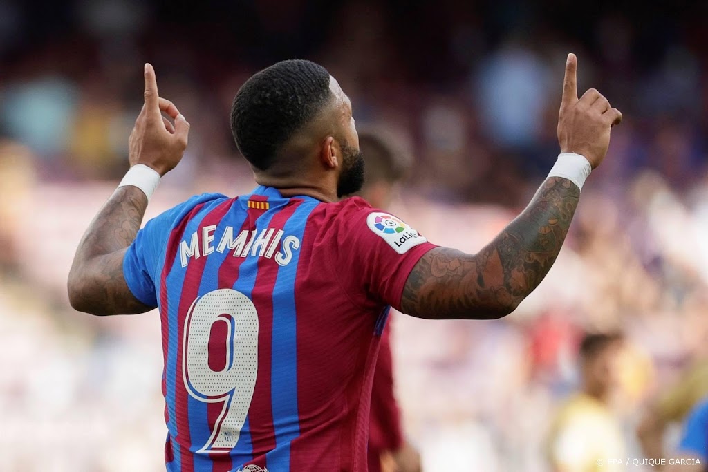 Depay en Luuk de Jong helpen Barcelona aan zege