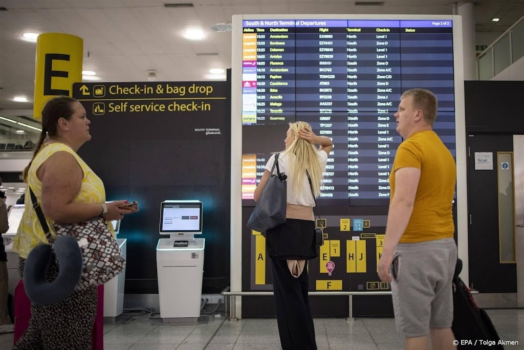 Londen Gatwick schrapt 160 vluchten om tekort verkeersleiders