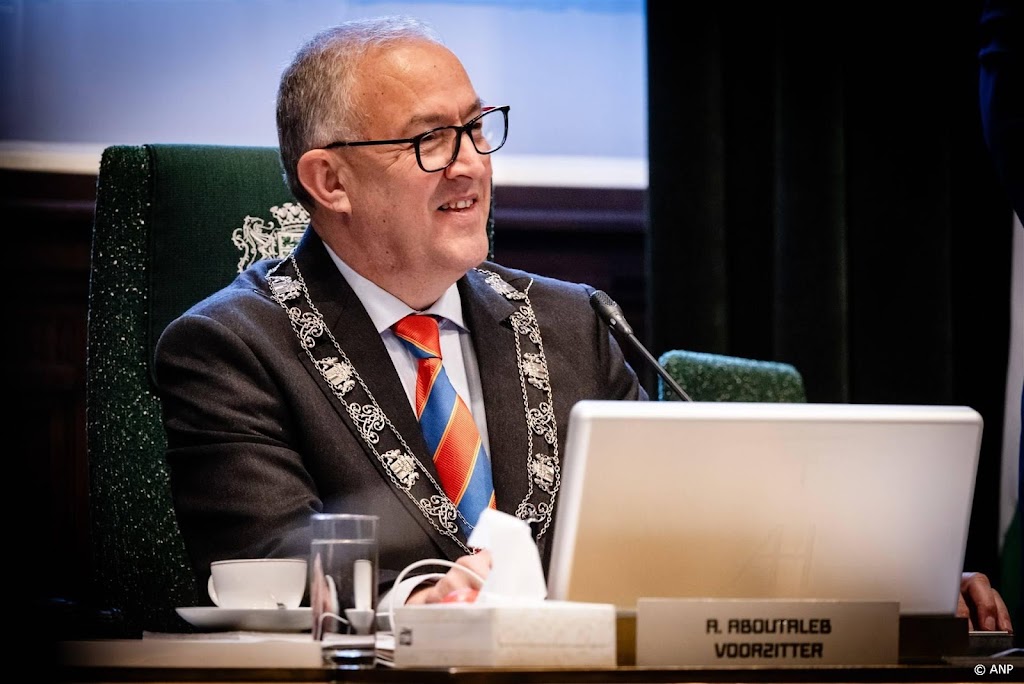 Aboutaleb heeft nog twee pittige debatten op dag van afscheid