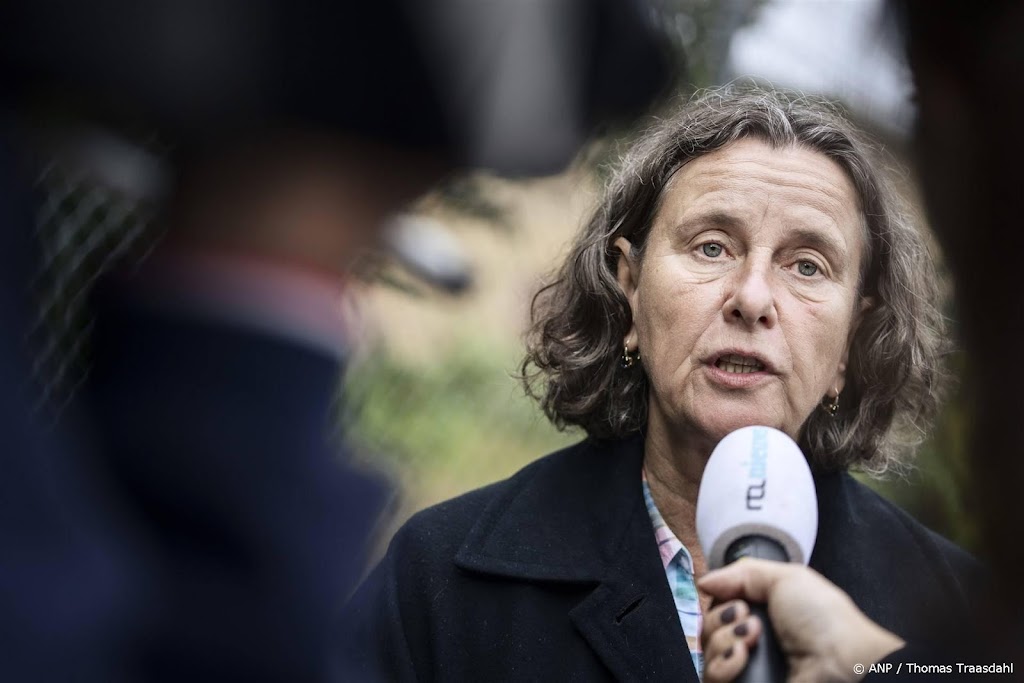 Faber wil dat provincies om de beurt meer asielzoekers opvangen