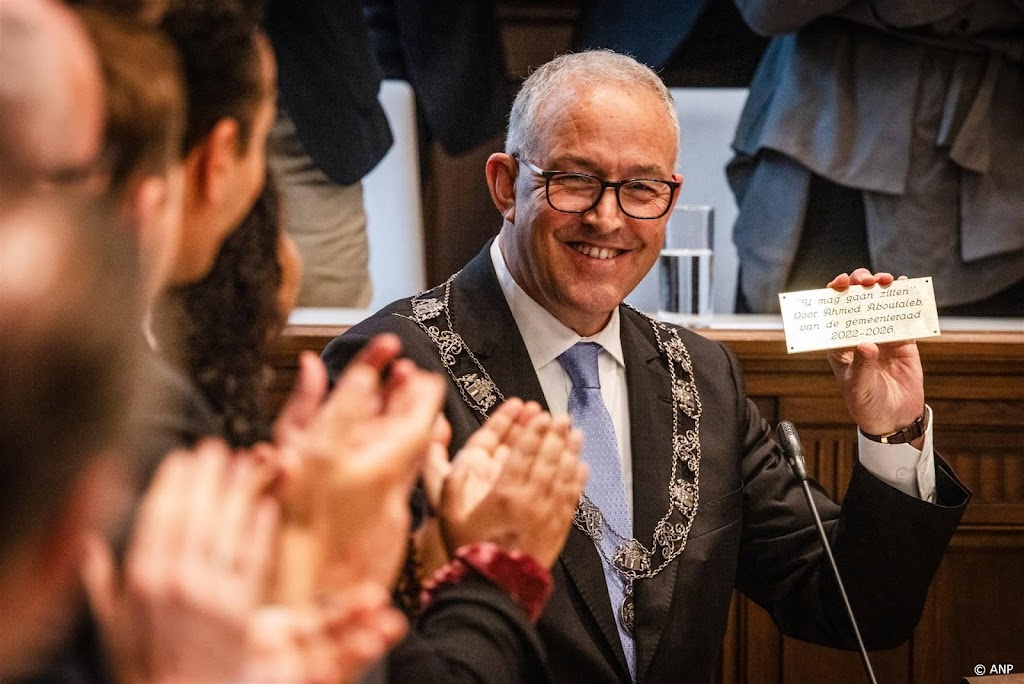 Het was een eer, zegt Aboutaleb bij zijn afscheid van Rotterdam