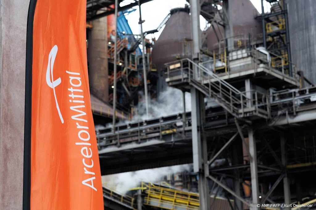 Staalconcern ArcelorMittal aan kop in licht hogere AEX