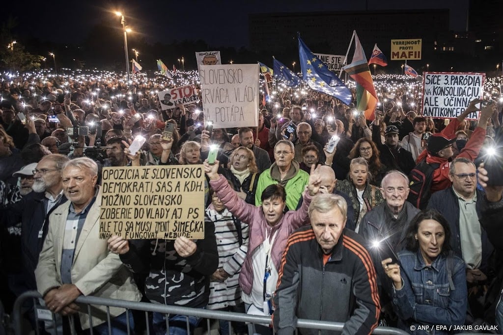 Slowakije beperkt lhbtiq+-rechten en EU-recht in grondwet