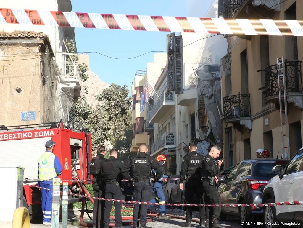 Dode na explosie en instorten gebouw binnenstad Athene