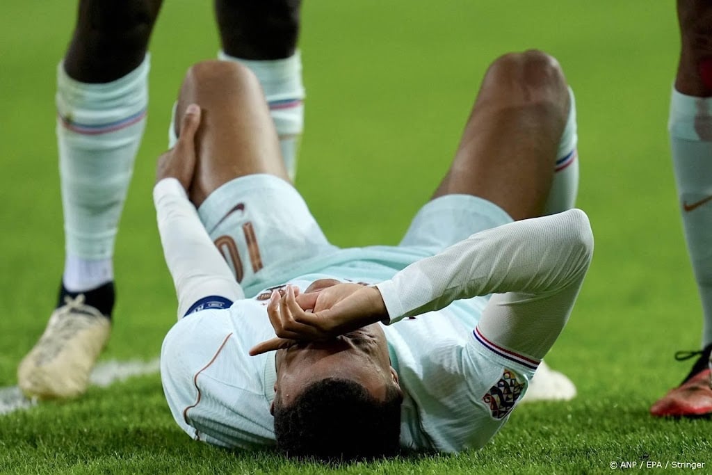 Mbappé valt uit bij nationaal elftal Frankrijk met knieblessure