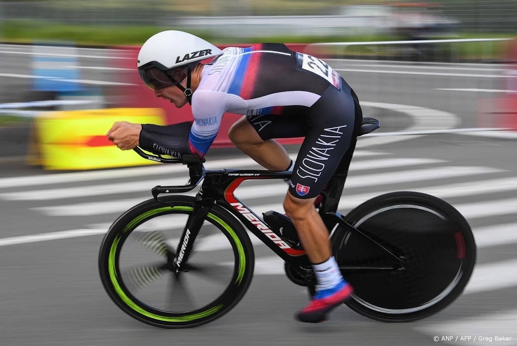 Slowakije met staflid van start in wegwedstrijd WK wielrennen