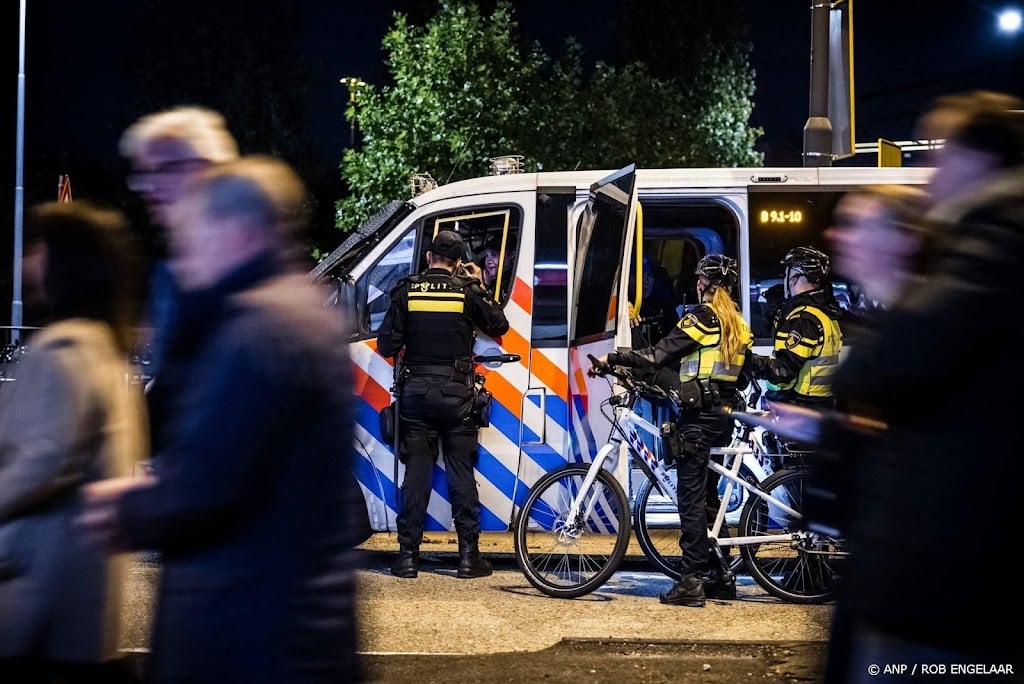 Grote vechtpartij tussen voetbalsupporters in Eindhoven