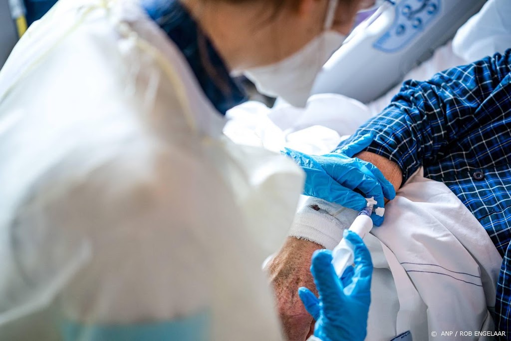 Aantal coronapatiënten in ziekenhuis stijgt met ruim 100