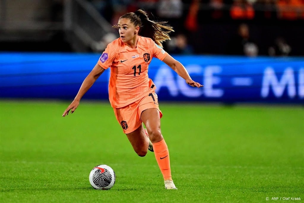Aanvalster Martens hamert op creativiteit Oranje tegen Schotten