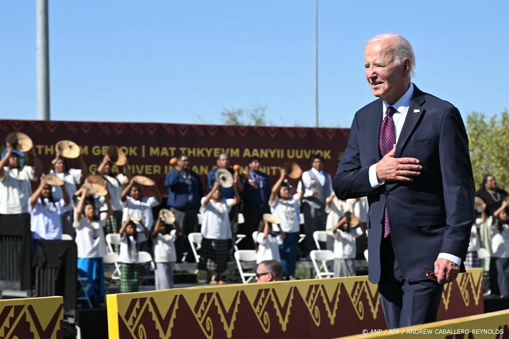 Biden biedt excuses aan voor uithuisplaatsingen inheemse kinderen