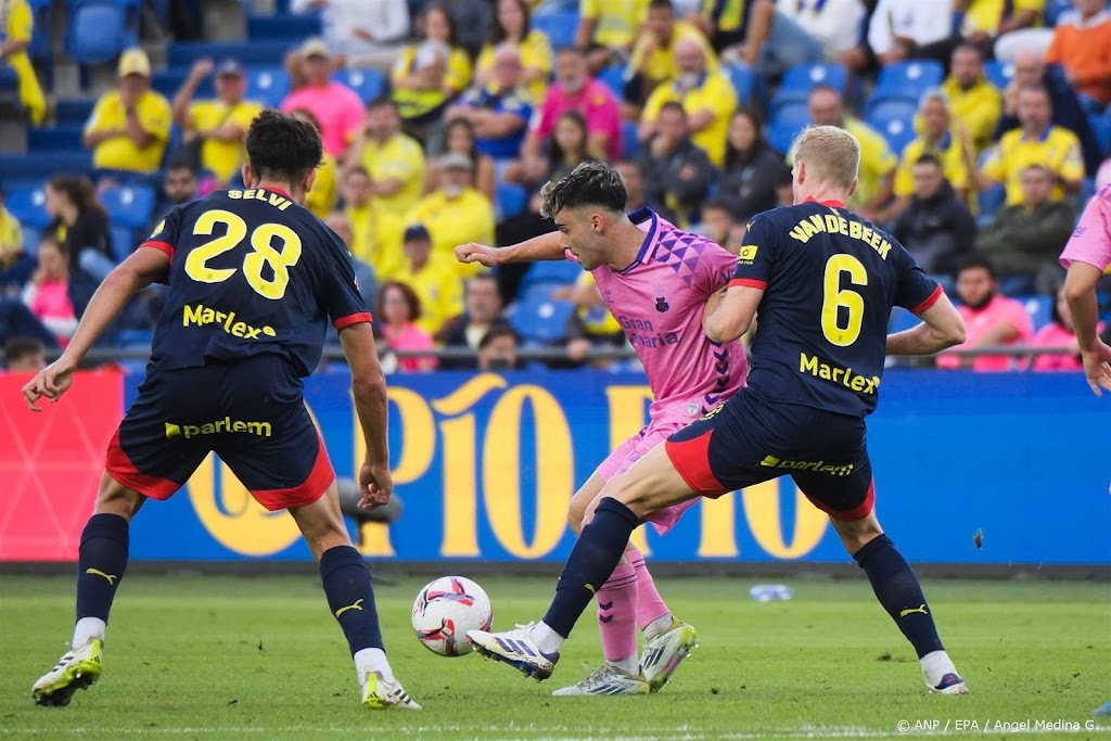 Girona onderuit bij gedeelde hekkensluiter Las Palmas