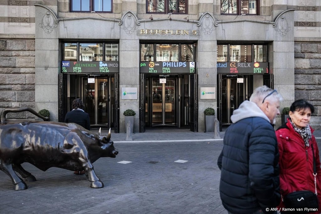 Banken en chipbedrijven houden AEX uit het rood