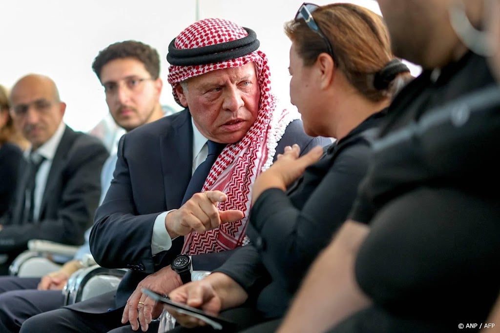 Jordanië voert luchtaanvallen uit op Syrië na aanslag op kerk