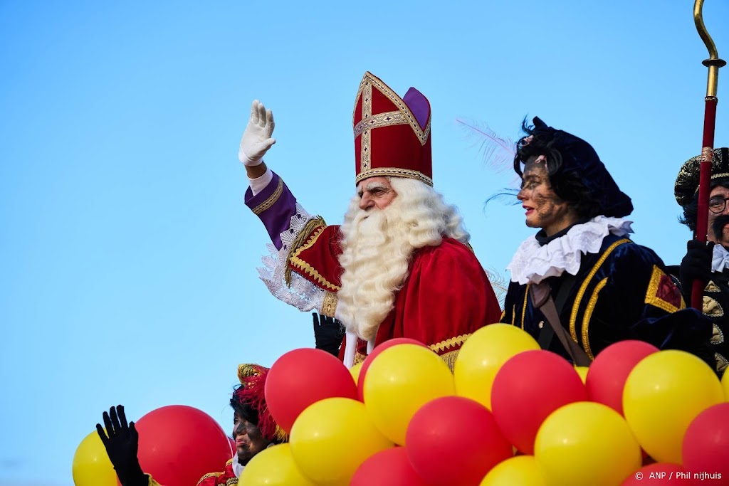ABN AMRO: Sinterklaas koopt opnieuw meer online in 2021