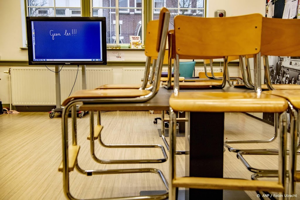 Onderwijsbond AOb: boosterprik voor docenten