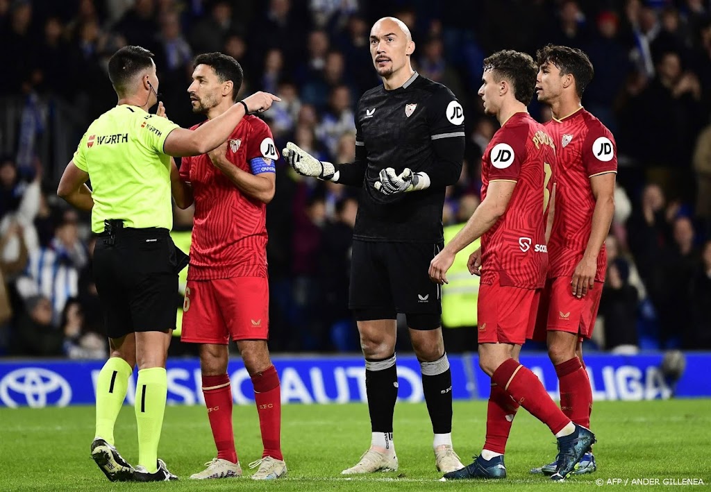 Sevilla verliest laatste duel voor PSV en zakt naar 15e plaats   