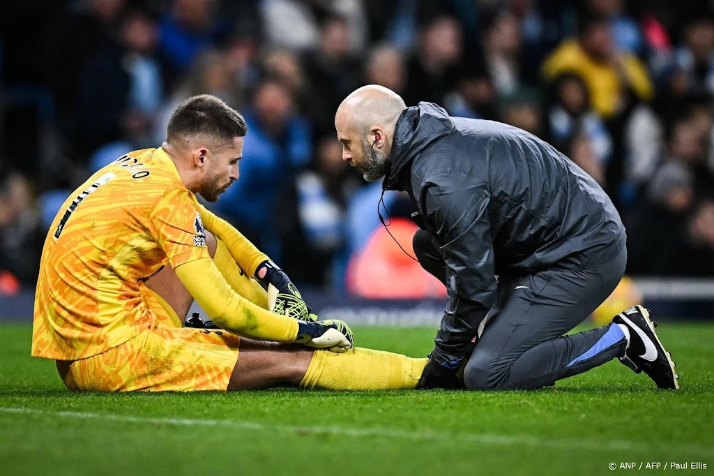 Tottenham-keeper Vicario geopereerd na breuk in enkel 