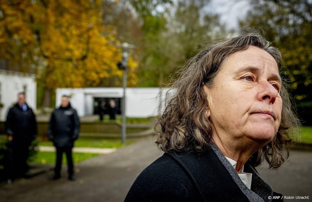 Faber gaat praten met gemeenten over zorgen om grenscontroles
