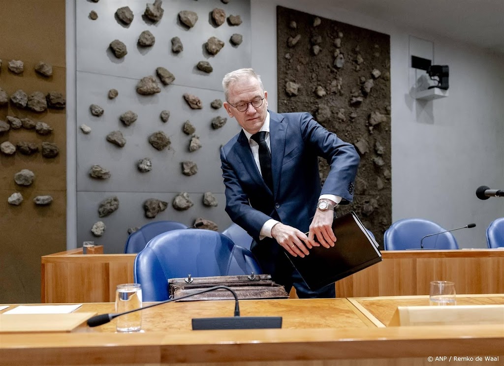 Oppositie vindt coalitie passief over onderwijsbezuinigingen